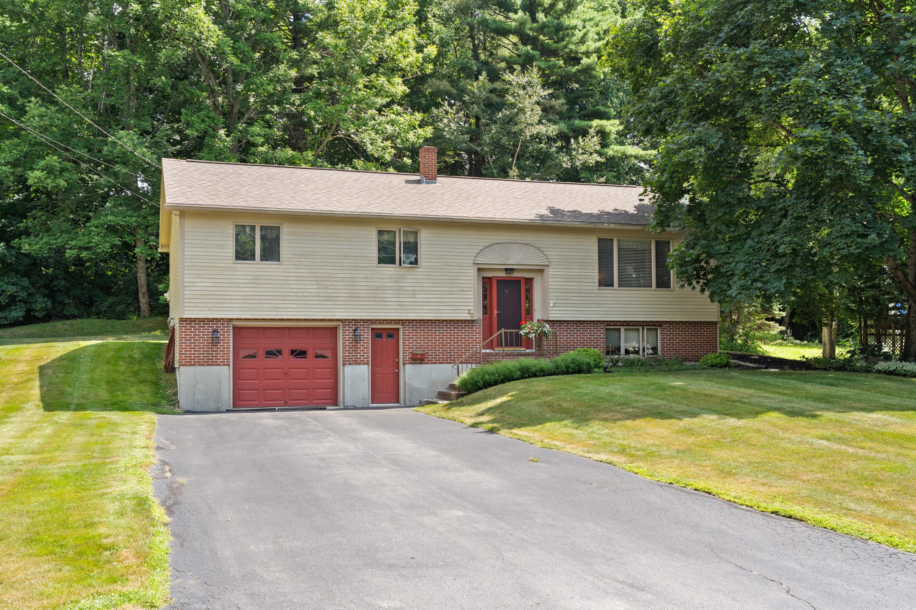 Wildwood Rd, Augusta, ME 04330
