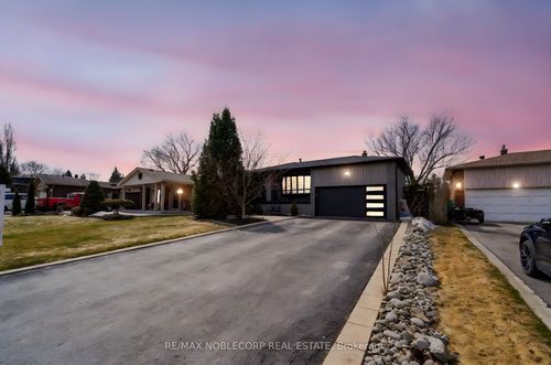 269 Glenwood Cres, Bolton, ON, L7E1Z5 | Card Image