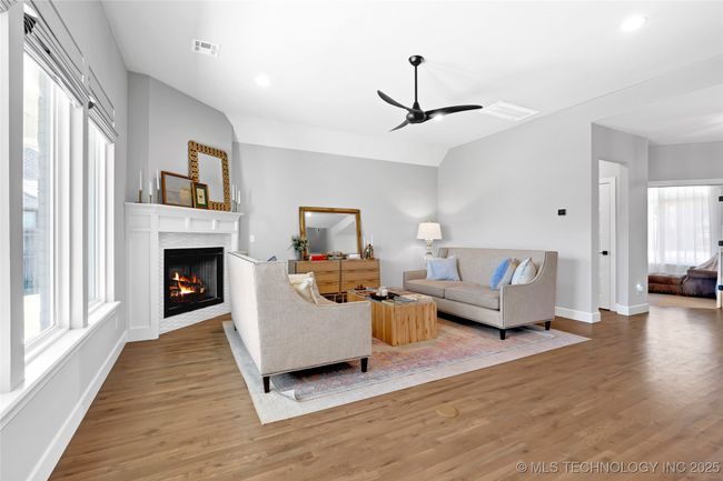 442 E 127 Th Pl S, House other with 4 bedrooms, 3 bathrooms and null parking in Jenks OK | Image 9