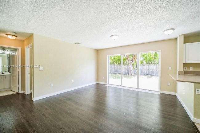 8995 Sw 213 Th St, House other with 4 bedrooms, 3 bathrooms and null parking in Cutler Bay FL | Image 4