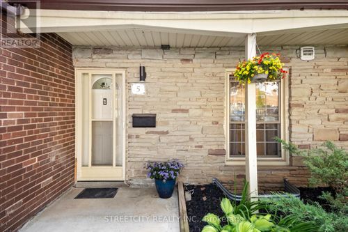 5 Arbour Glen Cres, London, ON, N5Y1Z9 | Card Image