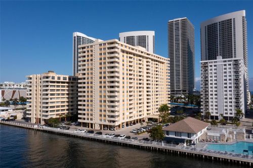 808-1833 S Ocean Dr, Hallandale Beach, FL, 33009-4910 | Card Image