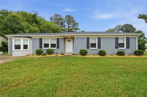 3136 Woodbaugh Dr, Chesapeake, VA, 23321-4927 | Card Image