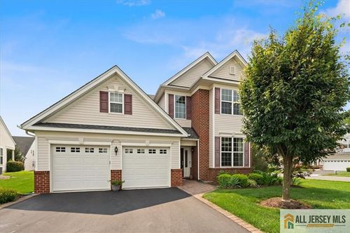 19 Dunwell Dr, KENDALL PARK, NJ, 08824-7023 | Card Image