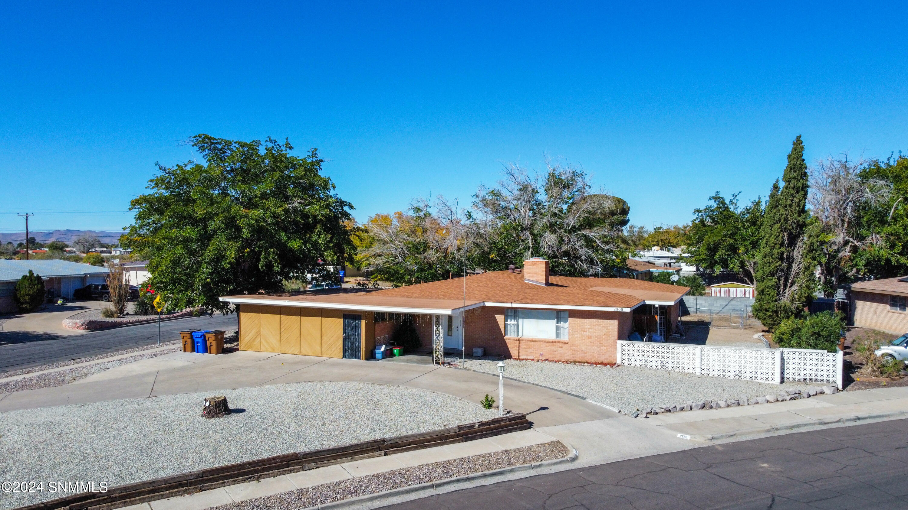 Desert Dr, Las Cruces, NM 88001