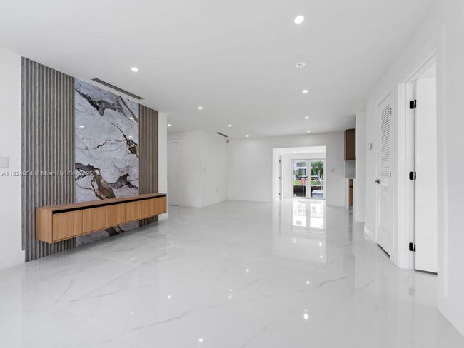1007 Citrus Isle, House other with 4 bedrooms, 3 bathrooms and null parking in Fort Lauderdale FL | Image 31