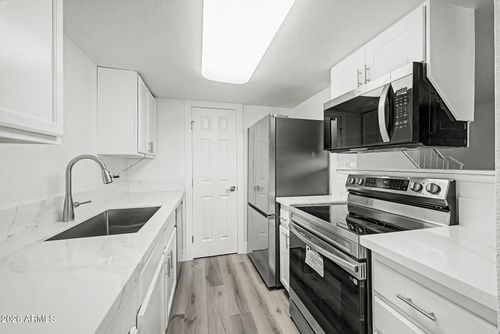4017 W Reade Avenue, Phoenix, AZ, 85019 | Card Image