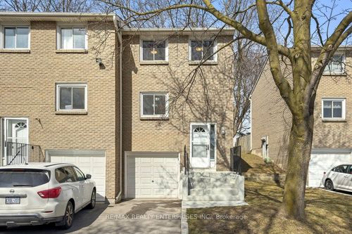 7-121 Morgan Ave, Kitchener, ON, N2A2M4 | Card Image
