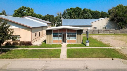 511 Main St S, Hector, MN, 55342-1074 | Card Image