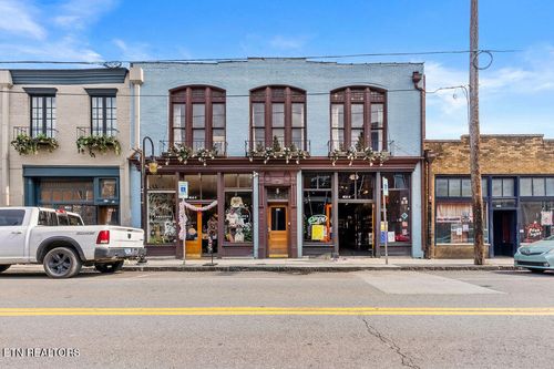 2-110 E Jackson Ave, Knoxville, TN, 37915-1056 | Card Image