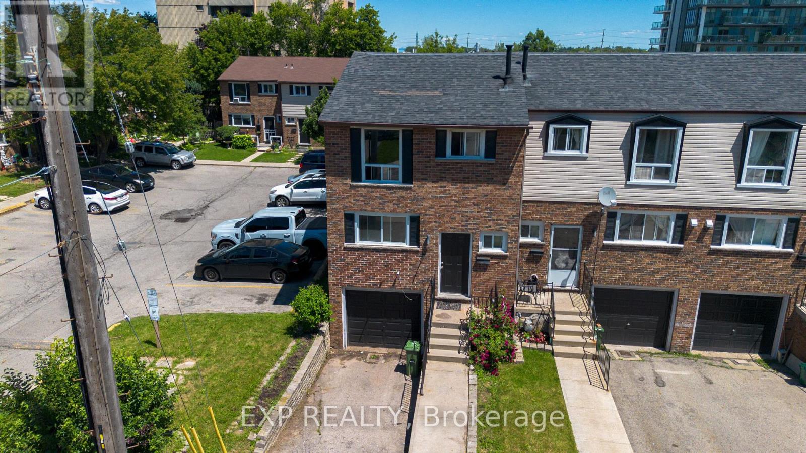 Residential in Hamilton (Riverdale) 3