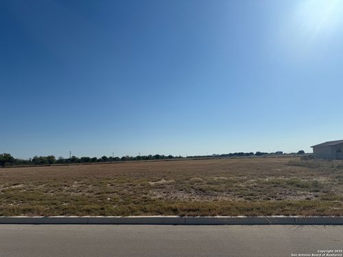 213 Reed Way, Castroville, TX, 78009 | Card Image