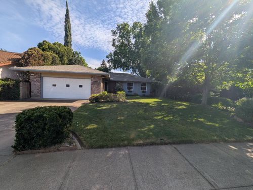 10000 El Chorlito Drive, Rancho Cordova, CA, 95670 | Card Image