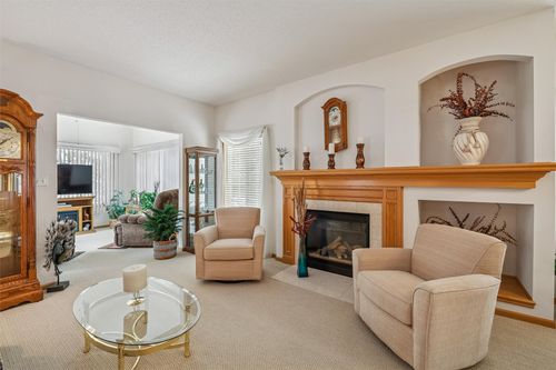 unit-1001-7725 Wistful Vista Dr, West Des Moines, IA, 50266-8036 | Card Image