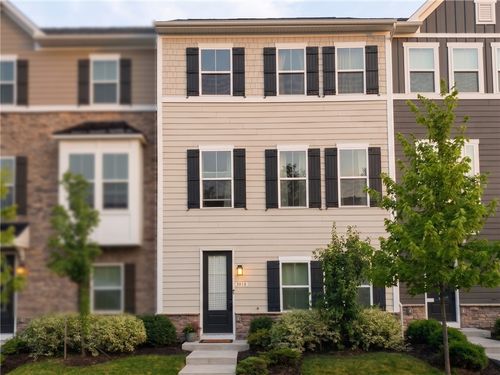 3018 Mahican Cir, Marshall, PA, 16046 | Card Image