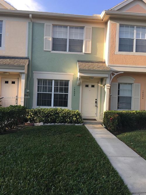 16652 Hemingway Dr, Weston, FL, 33326-1172 | Card Image