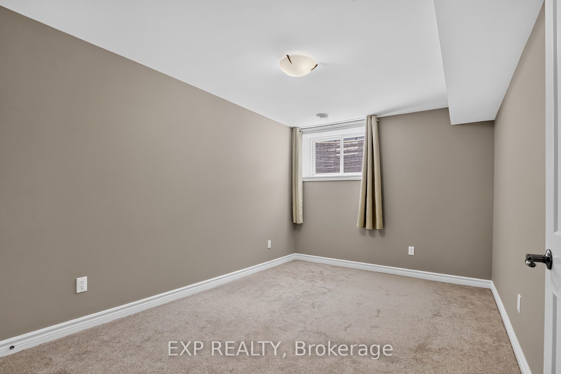 Residential Lease in Arnprior 3