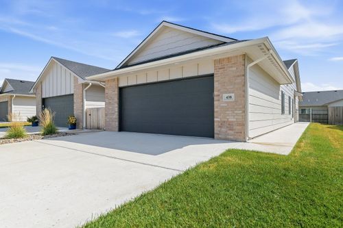 438 Long Path Ct, Goddard, KS, 67052-4302 | Card Image
