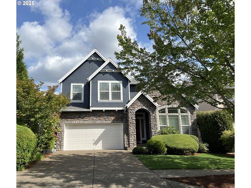 12762 Se 157th Ave, Happy Valley, OR, 97086-4216 | Card Image