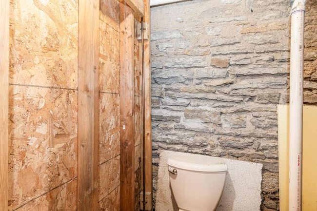 Basement toilet.jpeg | Image 23