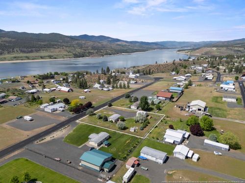 42010 Quail Run Rd N, Deer Meadows, WA, 99122-8832 | Card Image