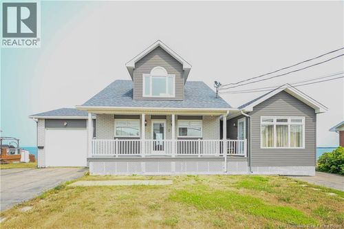 171 Blvd St-Pierre E, Caraquet, NB, E1W1B1 | Card Image