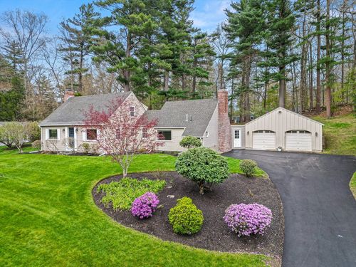 10 Glen Rd, Topsfield, MA, 01983-1708 | Card Image