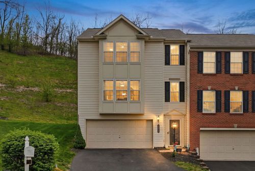 220 Maple Ridge Dr, Canonsburg, PA, 15317-7300 | Card Image