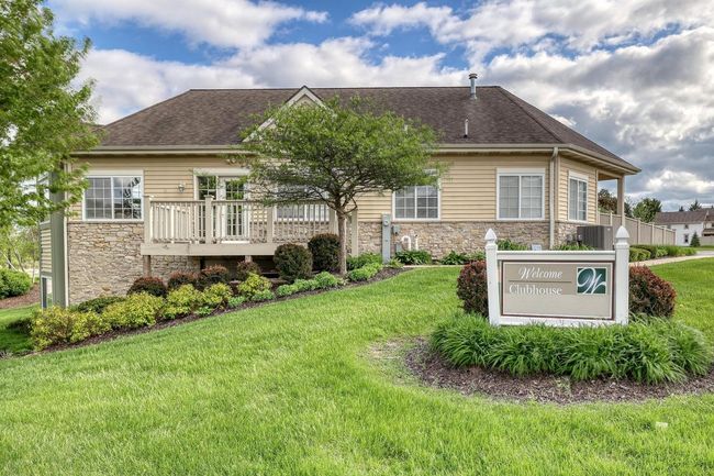 6928 S Weather Edge Circle, Condo with 3 bedrooms, 3 bathrooms and null parking in Lannon WI | Image 23