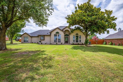 1320 E Highland Rd, Waxahachie, TX, 75167-7202 | Card Image