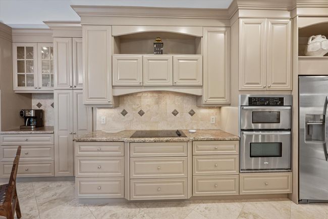 9445 E Fairway Ter, House other with 3 bedrooms, 3 bathrooms and null parking in West Palm Beach FL | Image 11