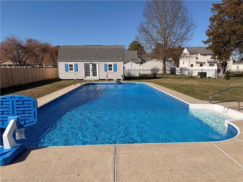 3003 Beech Grove Ln, Suffolk, VA, 23435-1257 | Card Image