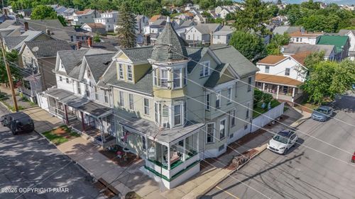 201 N Lehigh St, TAMAQUA, PA, 18252-1105 | Card Image