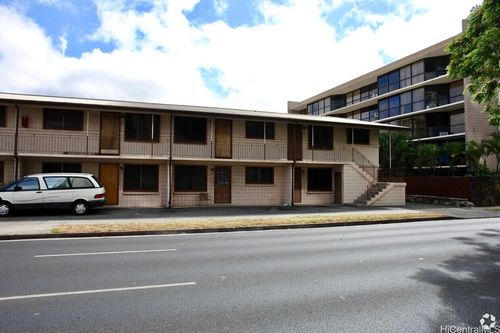 705 Hoawa Street, Honolulu, HI, 96826 | Card Image