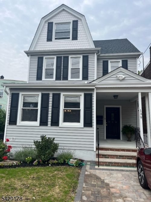 139 Valley Rd, Montclair, NJ, 07042-2331 | Card Image