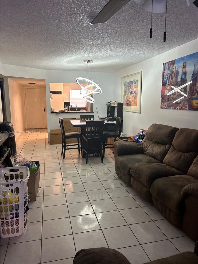 APT-511C - 1630 W 46 Th St, Condo with 2 bedrooms, 1 bathrooms and null parking in Hialeah FL | Image 8