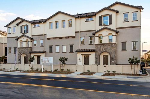 404 Zoey Ln, San Marcos, CA, 92069 | Card Image