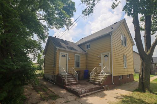 1913 55th St, Kenosha, WI, 53140-3572 | Card Image