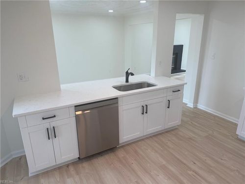 1832 Jagged Rock Dr, Virginia Beach, VA, 23456-6166 | Card Image