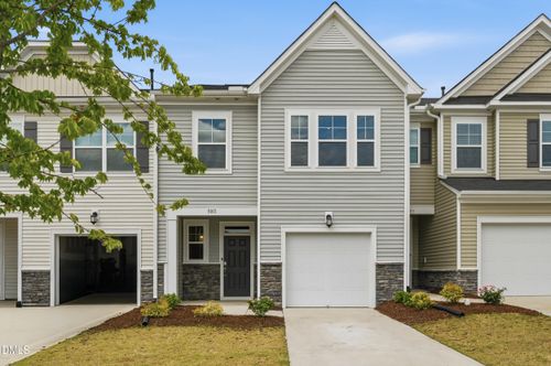 5011 Kota St, Raleigh, NC, 27610-7176 | Card Image