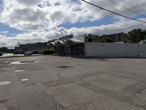 535 E Ridge Rd, Rochester, NY, 14621-1203 | Card Image