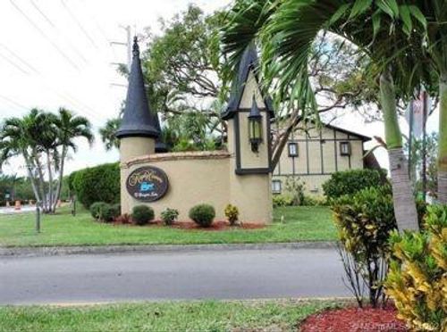9335-9335 Nw 45th St, Sunrise, FL, 33351-5244 | Card Image