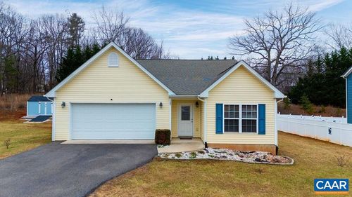 147 Stratford Pl, Madison Heights, VA, 24572-6265 | Card Image