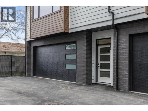 5-1463 Inkar Rd, Kelowna, BC, V1Y8J1 | Card Image