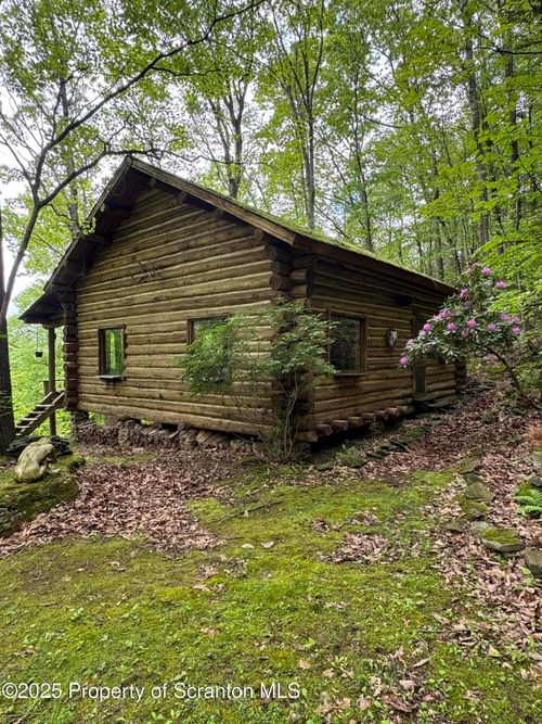 684 Fox Rd, Factoryville, PA, 18419-7731 | Card Image