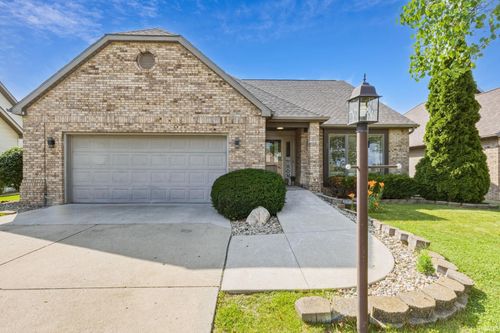 3905 Doral Ln, Elkhart, IN, 46517-3867 | Card Image