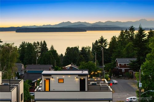 4351 Sw Willow St, Seattle, WA, 98136-1769 | Card Image