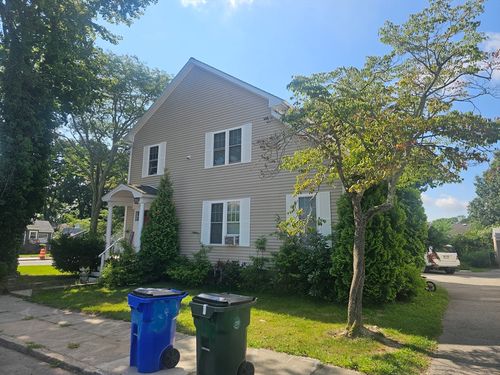 39 Bond St, Fall River, MA, 02720-7409 | Card Image