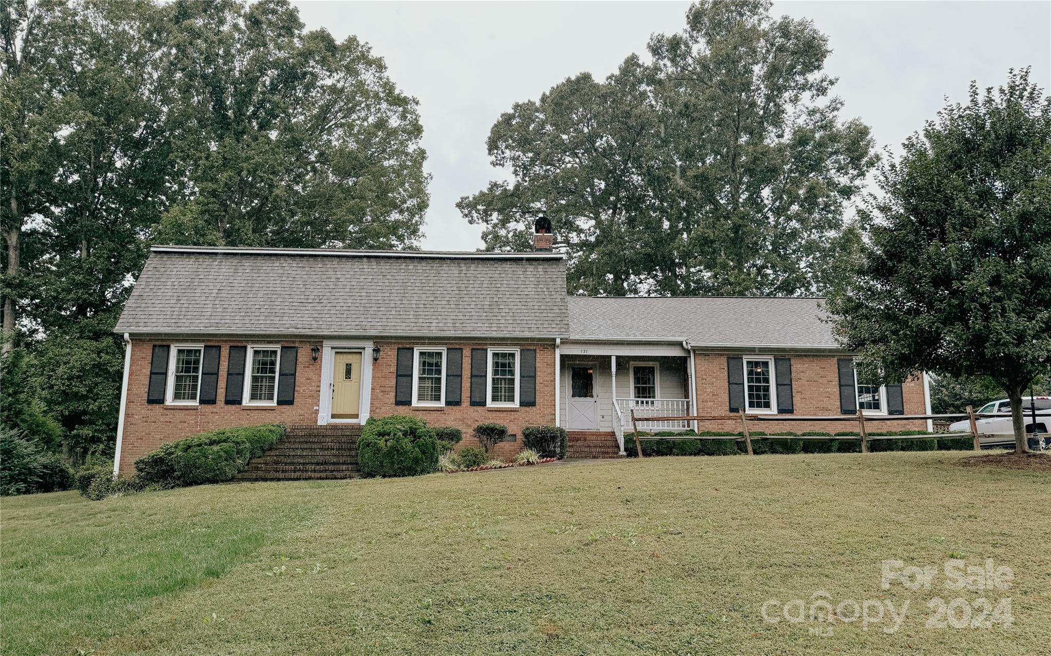 Belmorrow Dr, Charlotte, NC 28214