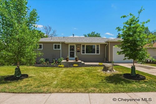 909 Kingham Dr, Cheyenne, WY, 82001-6314 | Card Image